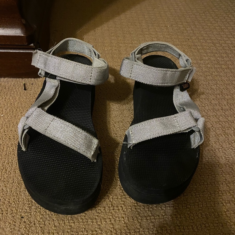 Sparkly silver platform tevas